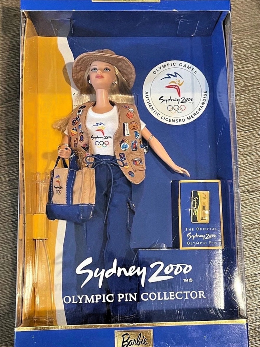Barbie Sydney 2000 Olympic Pin Collector Doll in Blue & Gold Like New